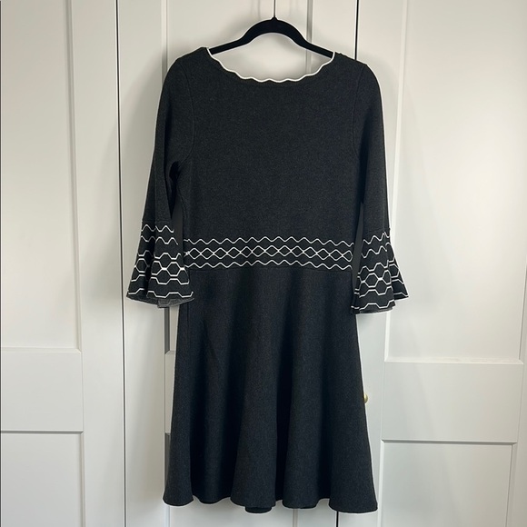 Gabby Skye Gray Sweater Dress | Large - Picture 4 of 4